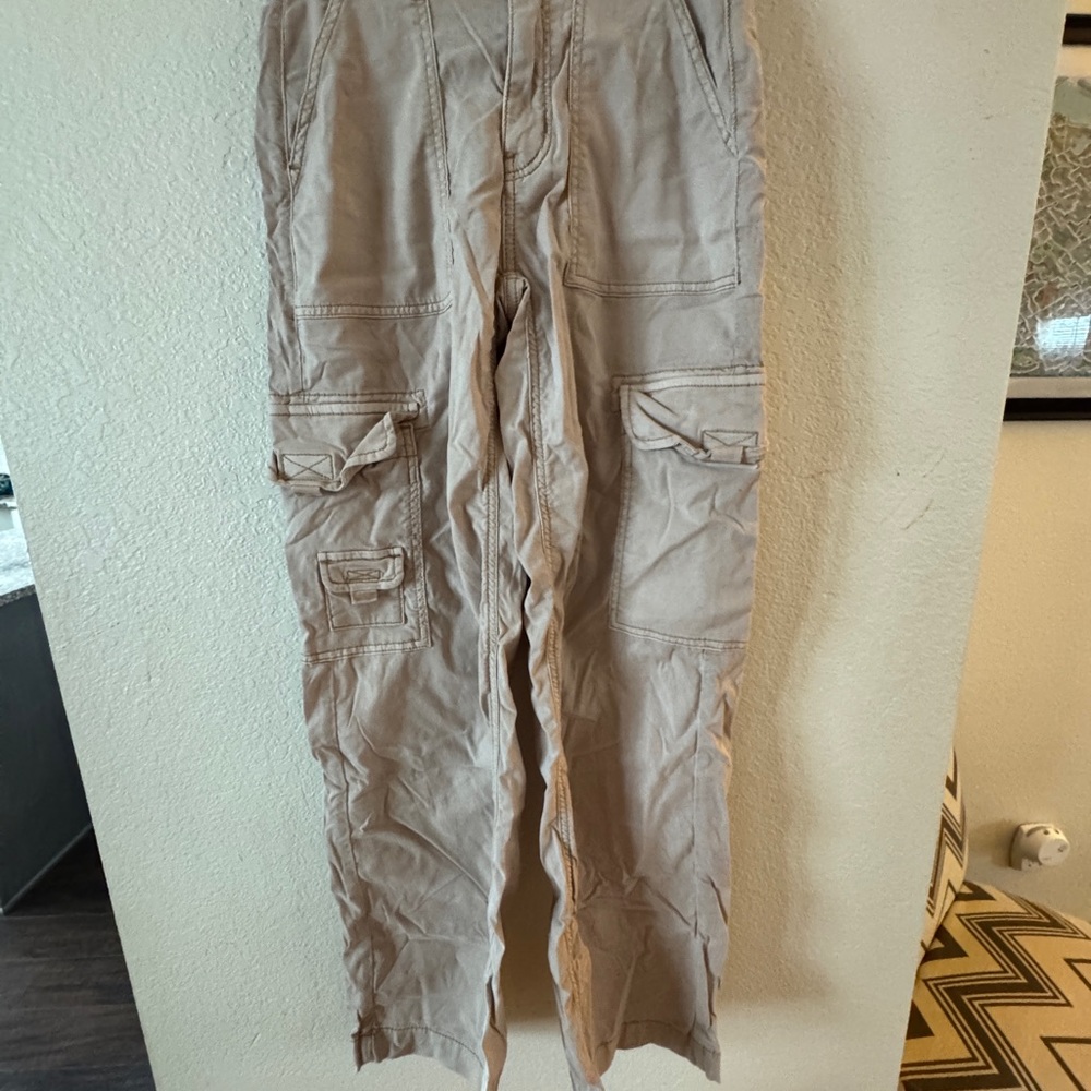 American Eagle Outfitters Women's Cargo Jeans